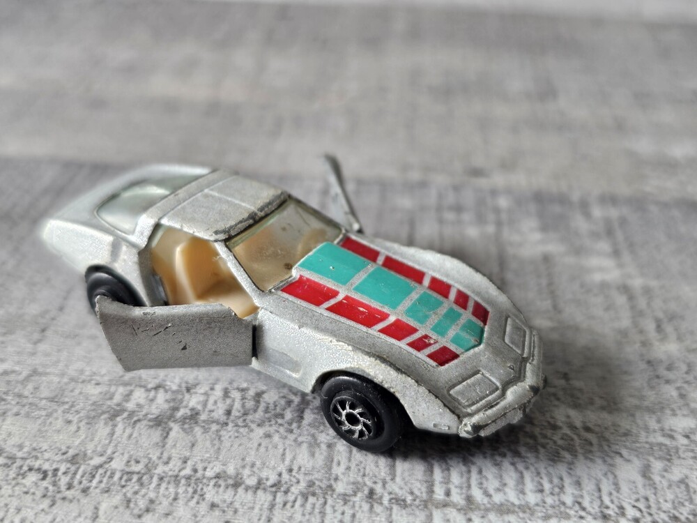 Corvette No.4 Silver Made In Hong Kong Vintage Racing Car Toy Doors Move